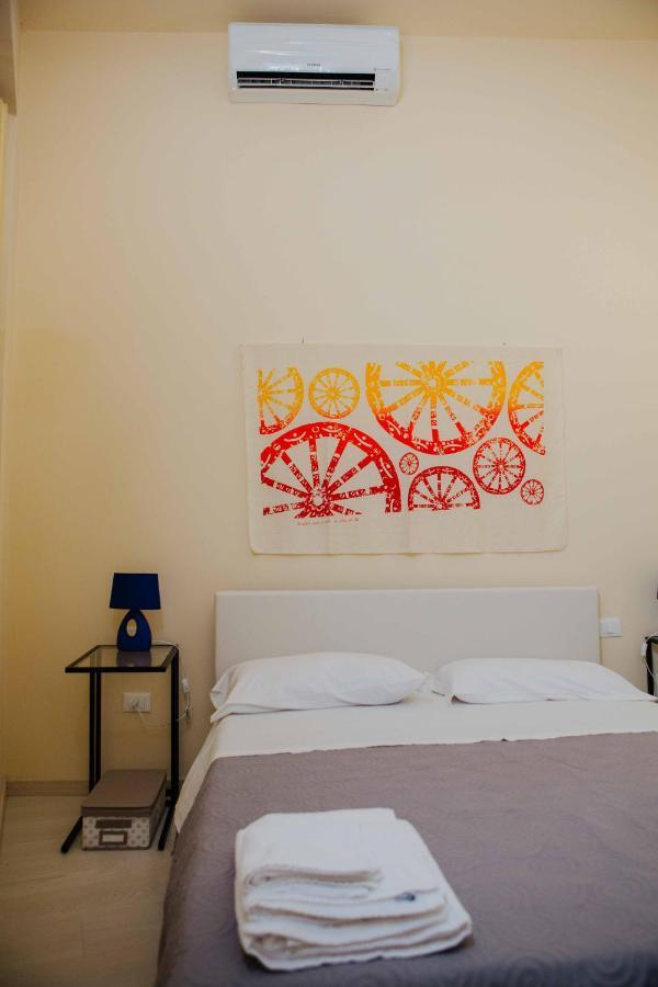 Calamarina Centro ปาแลร์โม ภายนอก รูปภาพ
